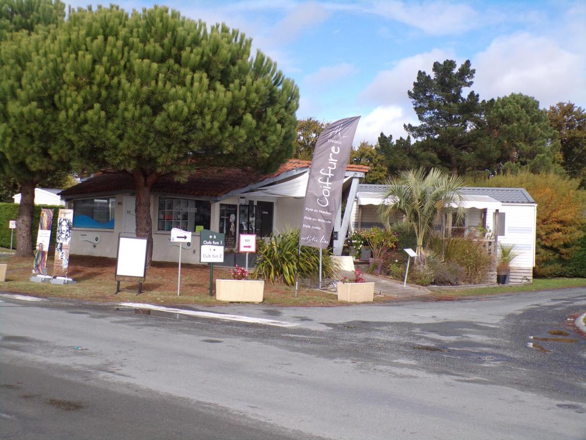 Le 934 Des Charmettes Hotel Les Mathes Bagian luar foto